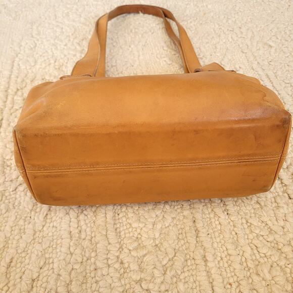 Vtg Coach Riverside Bag Tan Leather Shoulder bag Purse - Picture 4 of 8
